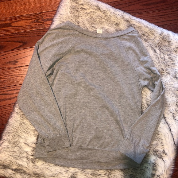 Beautiful sequin top - Picture 7 of 8